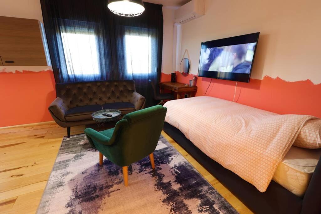 Room Emma,between bus&train station,Netflix,speed Wi-Fi Zagreb Buitenkant foto