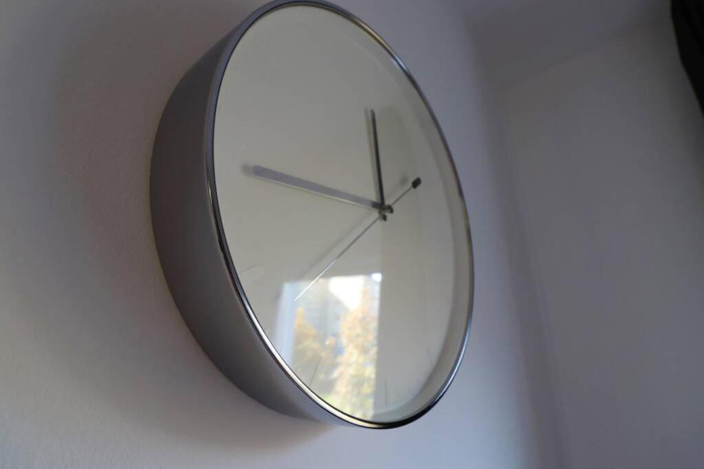 Room Emma,between bus&train station,Netflix,speed Wi-Fi Zagreb Buitenkant foto