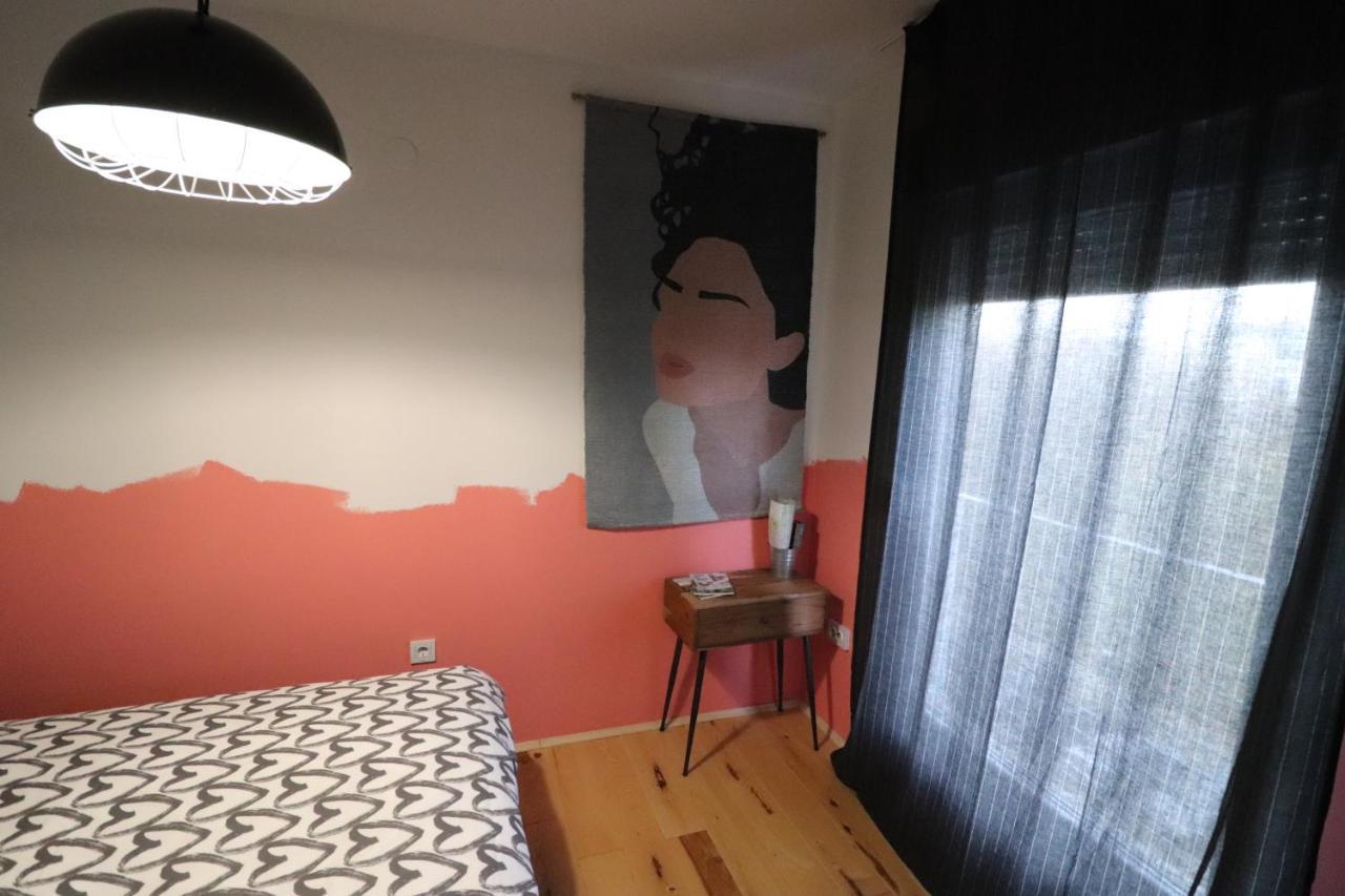Room Emma,between bus&train station,Netflix,speed Wi-Fi Zagreb Buitenkant foto